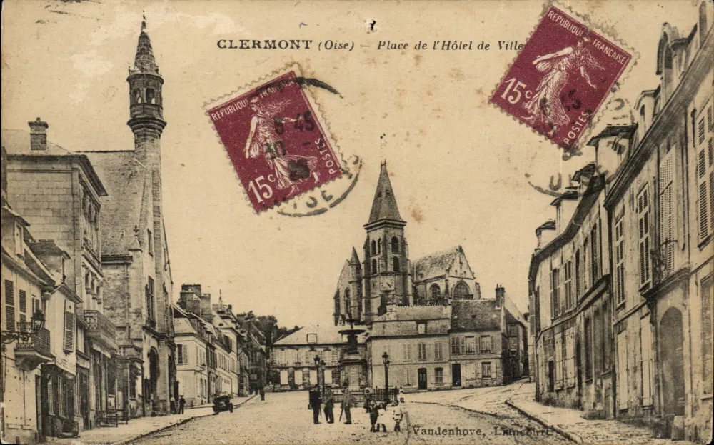 Clermont (Oise) — Praça do Hotel de Ville — Vandenhove, L'Anceleur - Frente