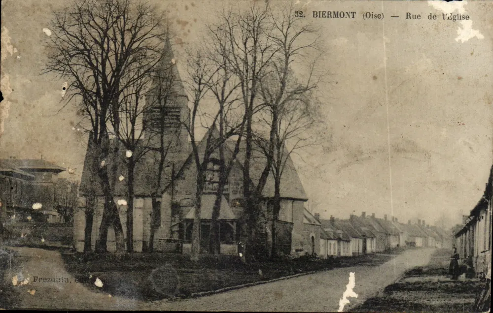 Biermont (Oise) — Rue de l'Église — Frezouville, editor n°32 - Frente