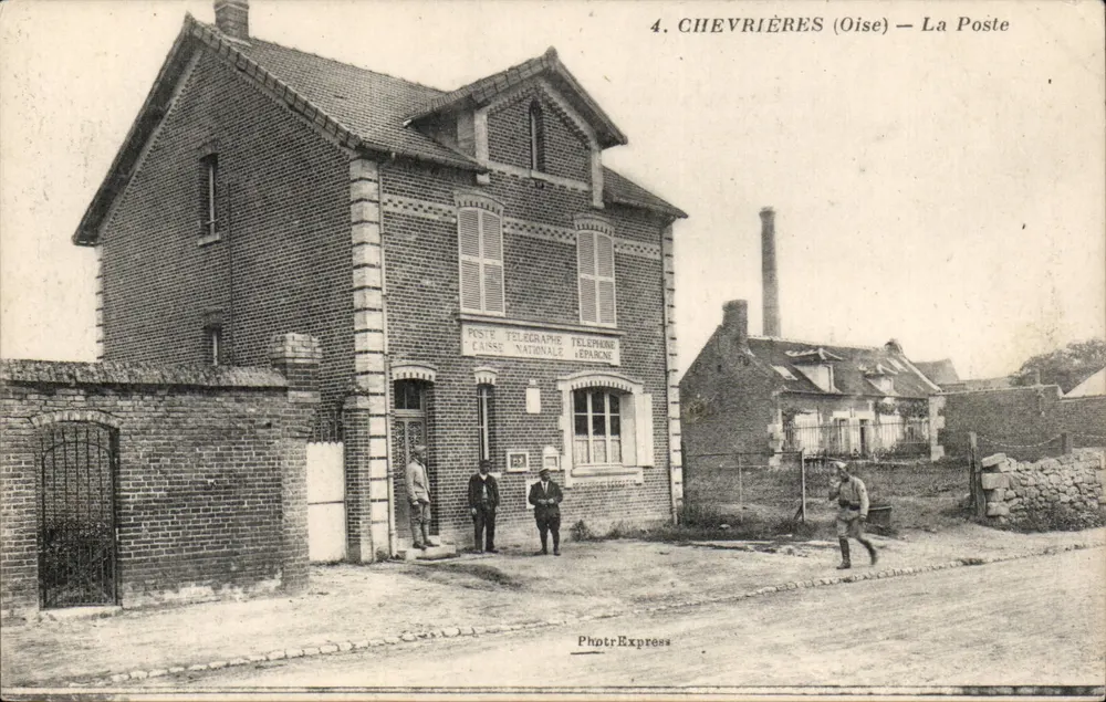 Chevrières (Oise) — A Posta — PhotrExpress - Frente