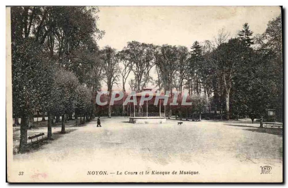 NOYON — Le Cour et le Kiosque de Musique — YND Phot. - Vorderseite
