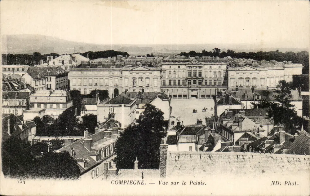 Compiègne — Widok na Pałac — ND: Fot. - Awers