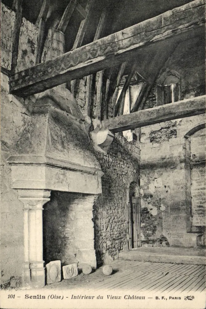 Senlis (Oise) — Binnenkant van het Oude Kasteel — B.F., Parijs - Voorkant