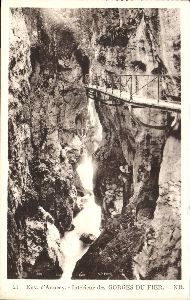 Gorges du Fier — Innenansicht der Gorges du Fier — ND Foto - Vorderseite