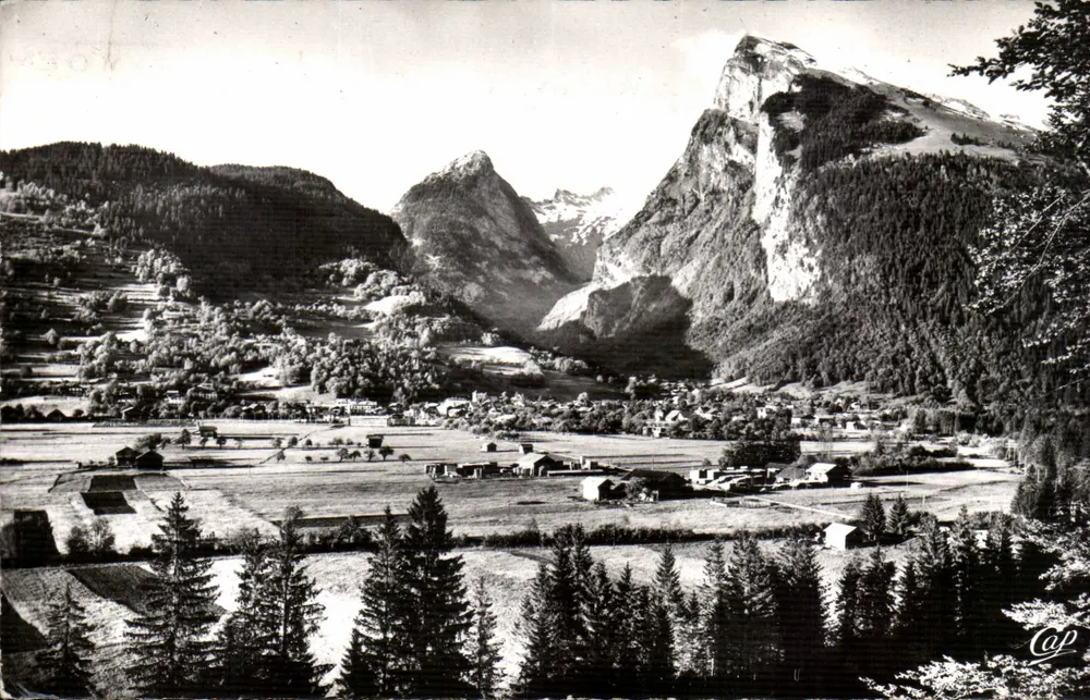 Samoëns — Vista geral — C.A.P. (editor) n°63 - Frente