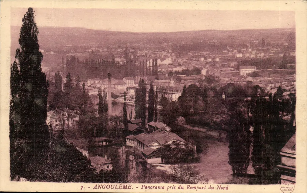 Angoulême - Panorama vom nördlichen Wall — Des Nouvelles Galeries, n°7 - Vorderseite