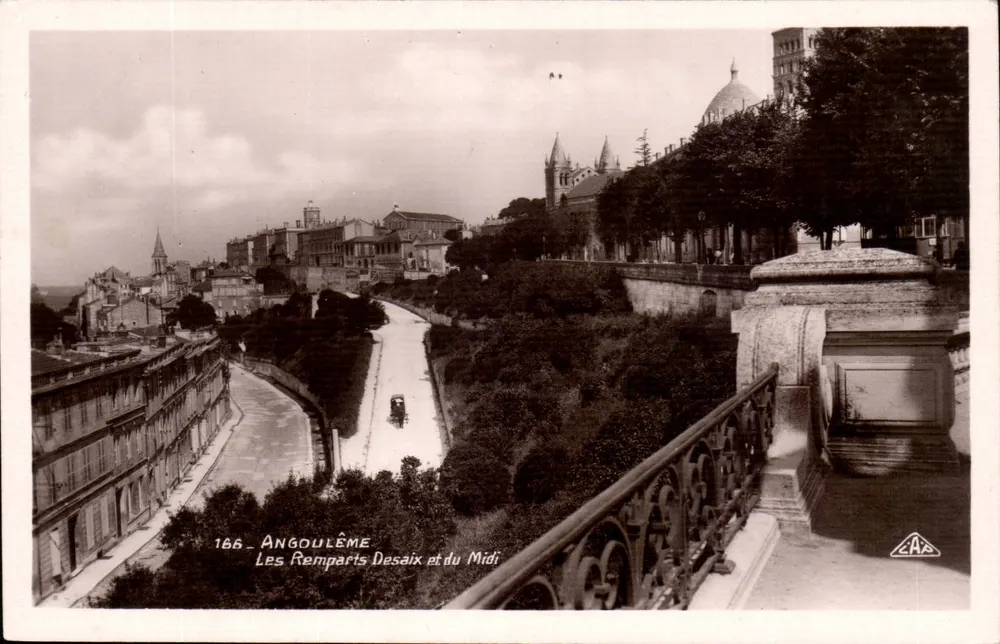Angoulême — Die Mauern Desaix und des Midi — C.A.P. n°166 - Vorderseite