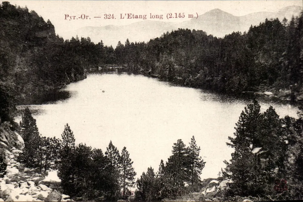 Lago longo (2.145 m.) — Pirineus-Orientais — série 324 - Frente