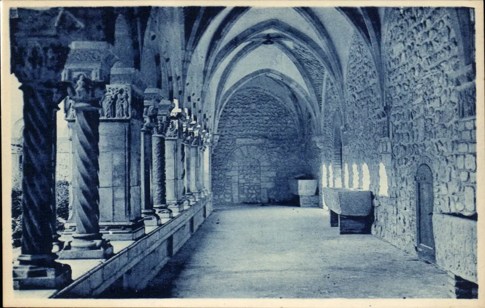 Eline — O Claustro — Edição Sales, Perpignan - Frente