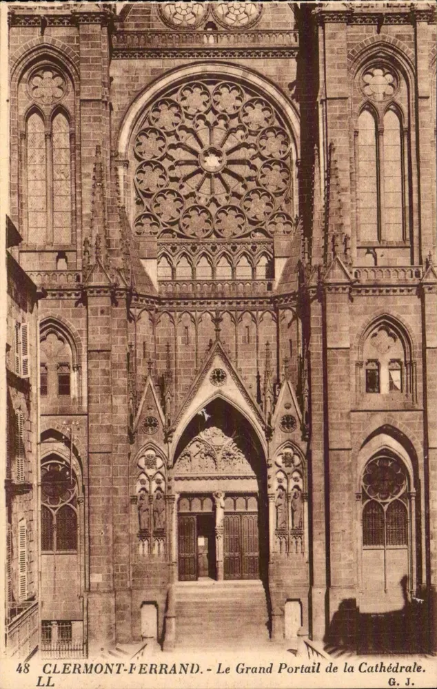 Clermont-Ferrand — Der Große Portal der Kathedrale — G. J. - Vorderseite