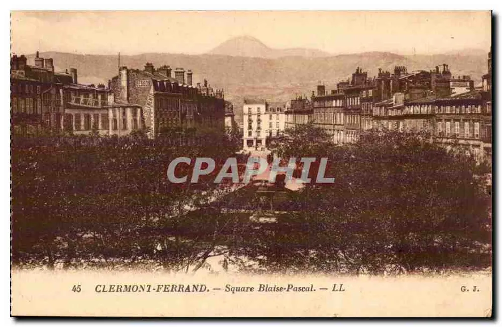Clermont-Ferrand — Praça Blaise-Pascal — G. J. - Frente