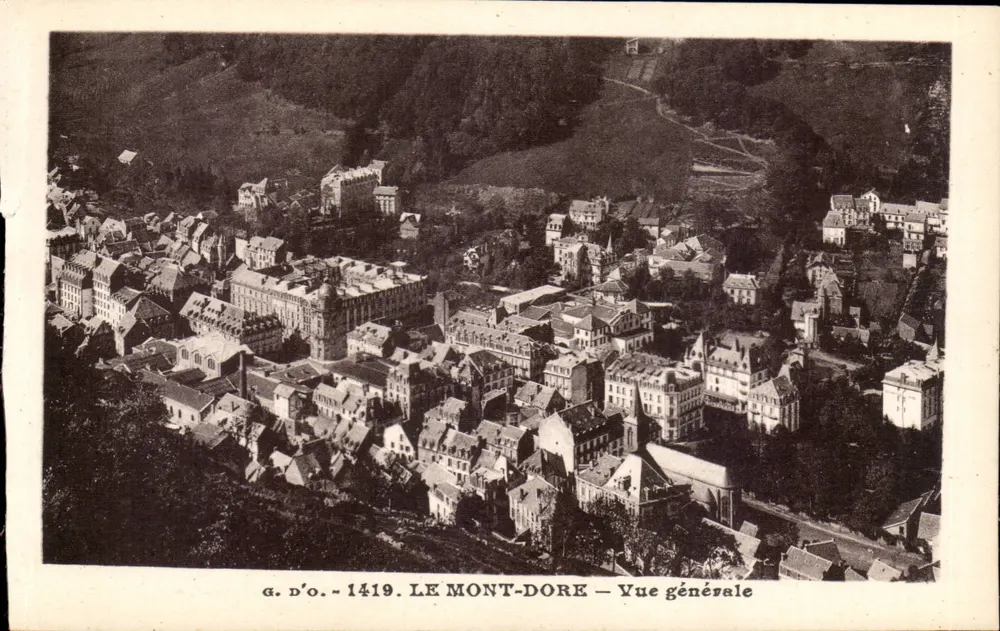 O Mont-Dore — Vista geral — g. d'O. - 1419 - Frente