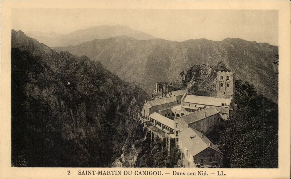 Saint-Martin du Canigou — No Seu Ninho — LL. - Frente