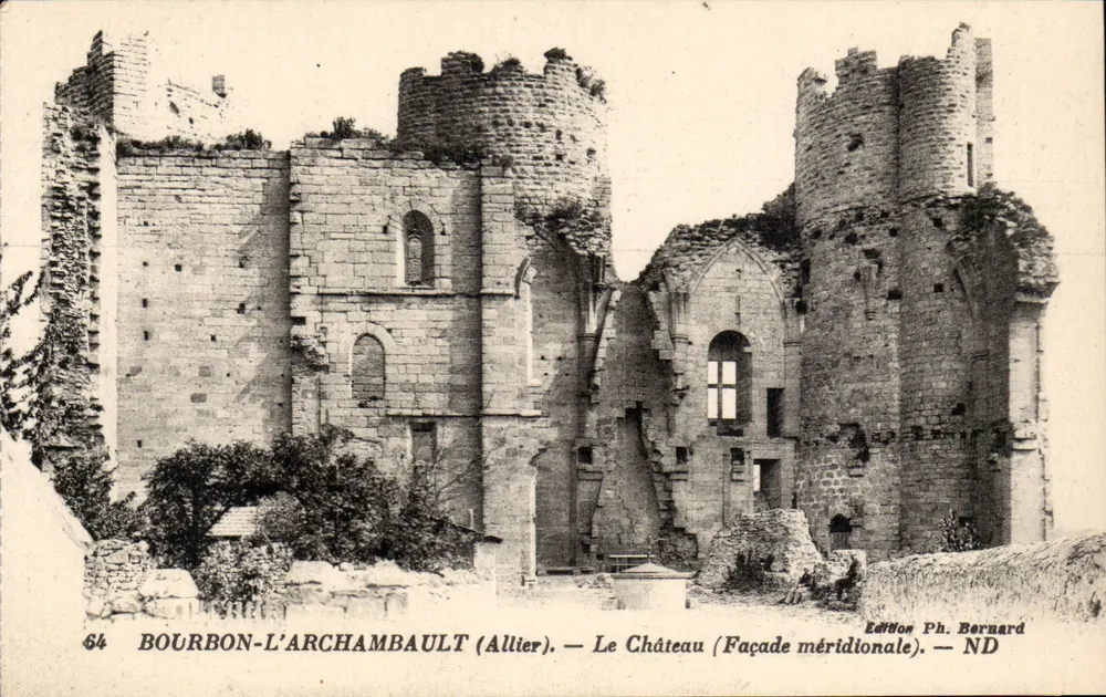 Bourbon-l'Archambault (Allier) — O Castelo (Fachada Meridional) — Edição Ph. Bernard - Frente