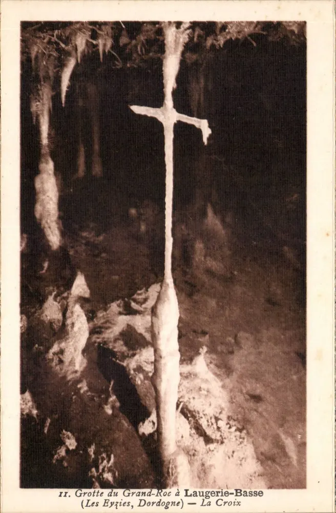 Höhle des Grand-Roc in Laugerie-Basse (Les Byzies, Dordogne) — Die Kreuz - Vorderseite