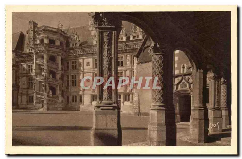 Interior do castelo de Blois — Loir-et-Cher — Edições d'Art Martel - Frente