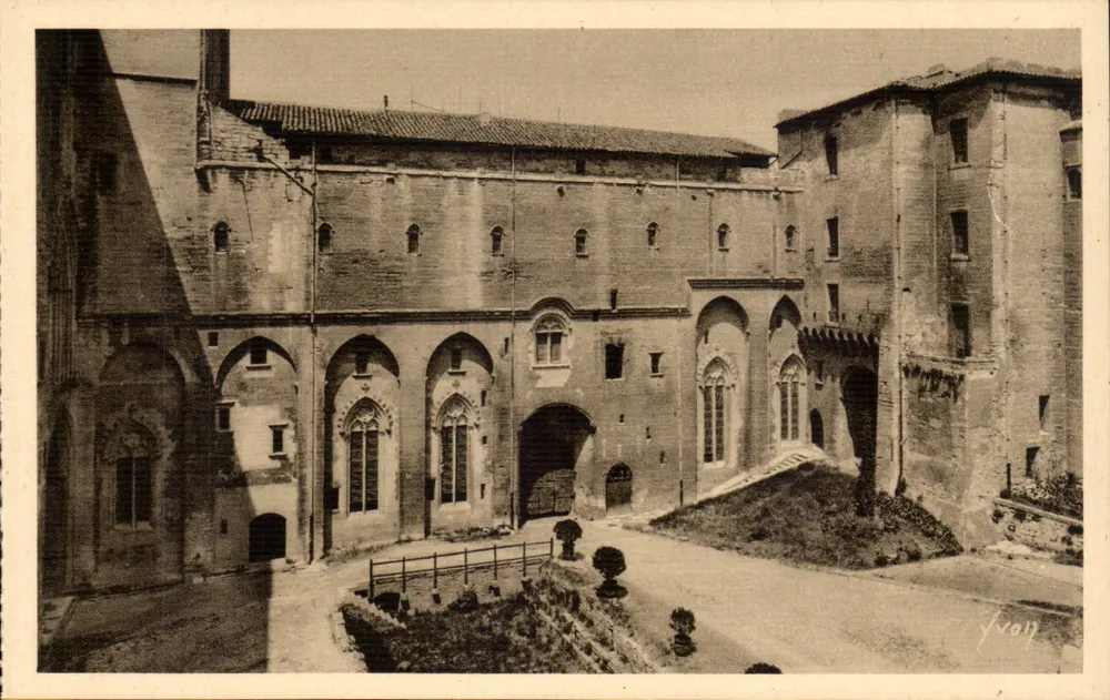 Avignon (Vaucluse) — Palácio dos Papas - Cour d'Honneur — Les Éditions d'Art 'VWON' Paris - Frente