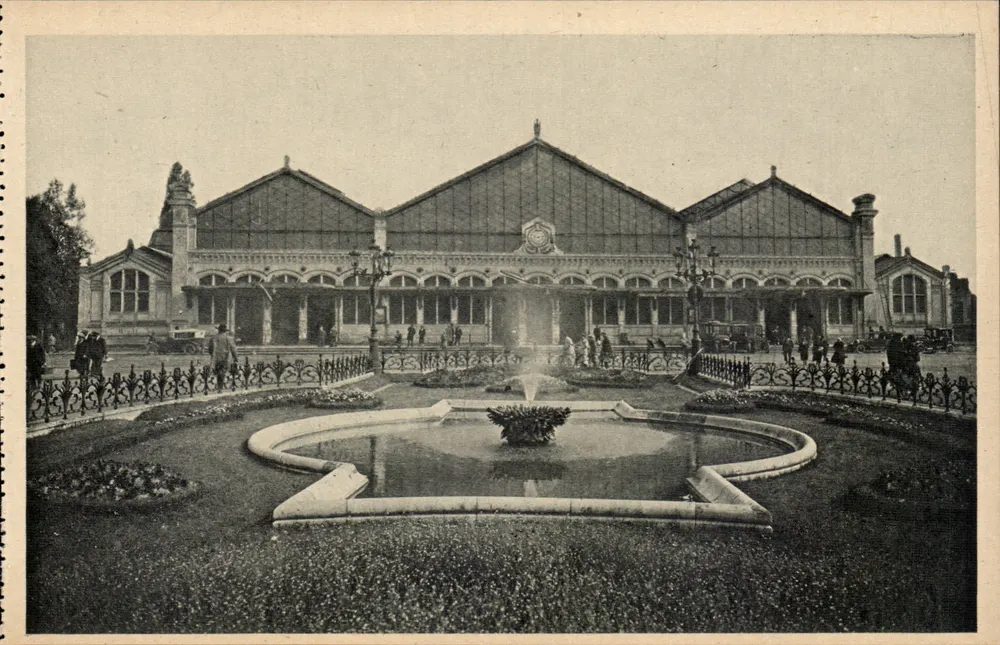 Orléans — A Estação - Praça Albert 1er — Héliogravure Pombier Macon - Frente