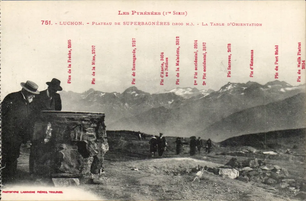 Luchon - Plateau de Superbagnères (1800 m.) - A Mesa de Orientação — Fototipo Labouche Frères, Toulouse, série As Pirineus (1ª Série) n°751 - Frente