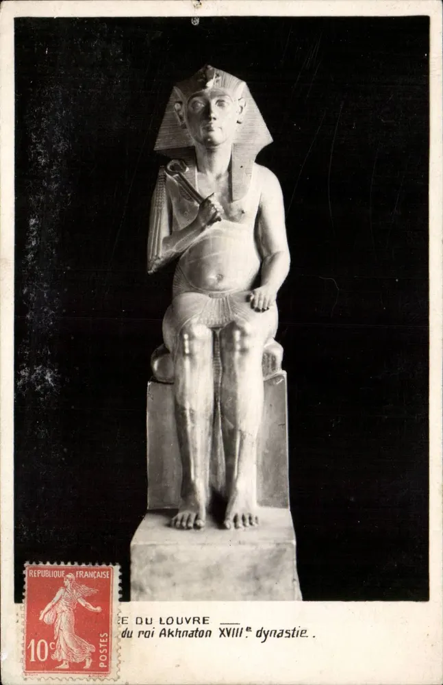 Statue des Königs Akhnaton — 18. Dynastie — Louvre-Museum - Vorderseite