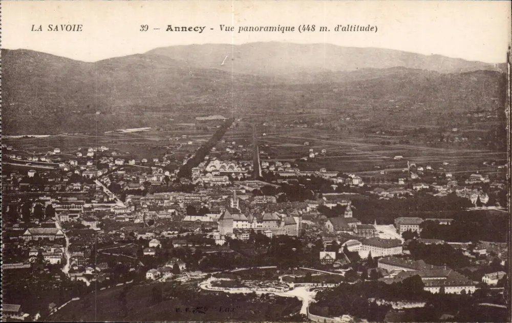 Annecy — Vista panorâmica (448 m. de altitude) — E. F. Lula - Frente