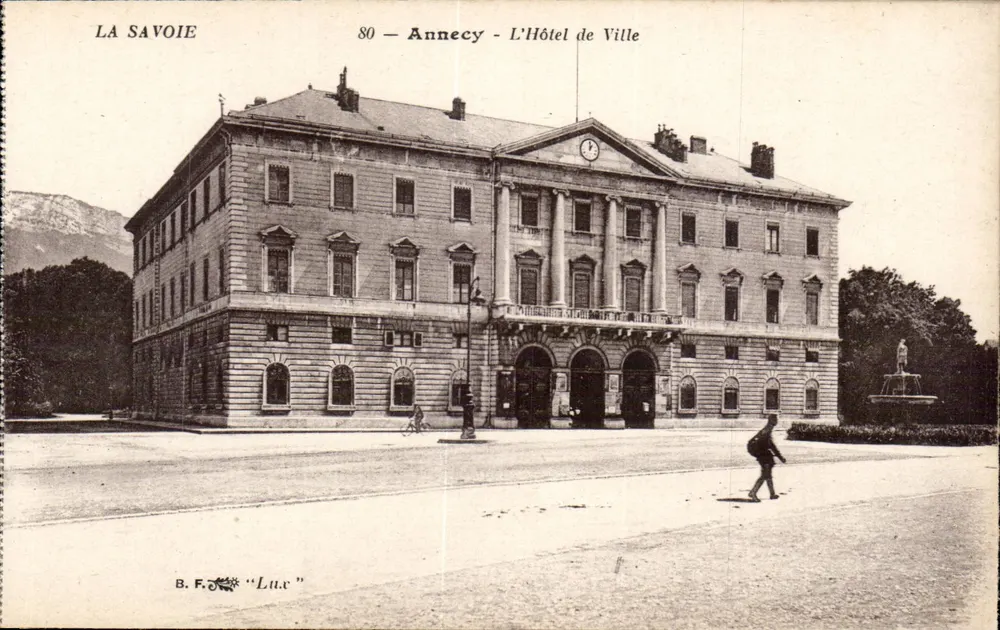 Annecy — O Hotel de Ville — B.F. 'Luxe' - Frente
