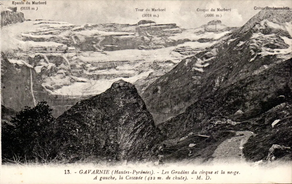 Gavarnie (Hautes-Pyrénées) — Die Gradins des Cirques und der Schnee. — M. D. - Vorderseite