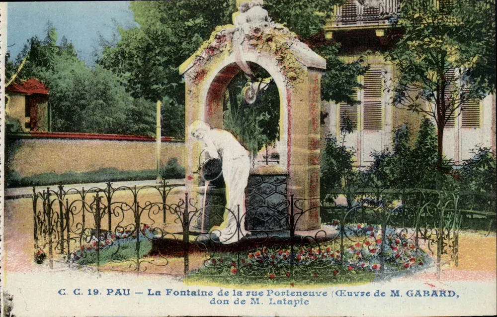 Pau — Die Fontaine der Porteneuve Straße — Werk von M. Gabard, Geschenk von M. Latapie - Vorderseite