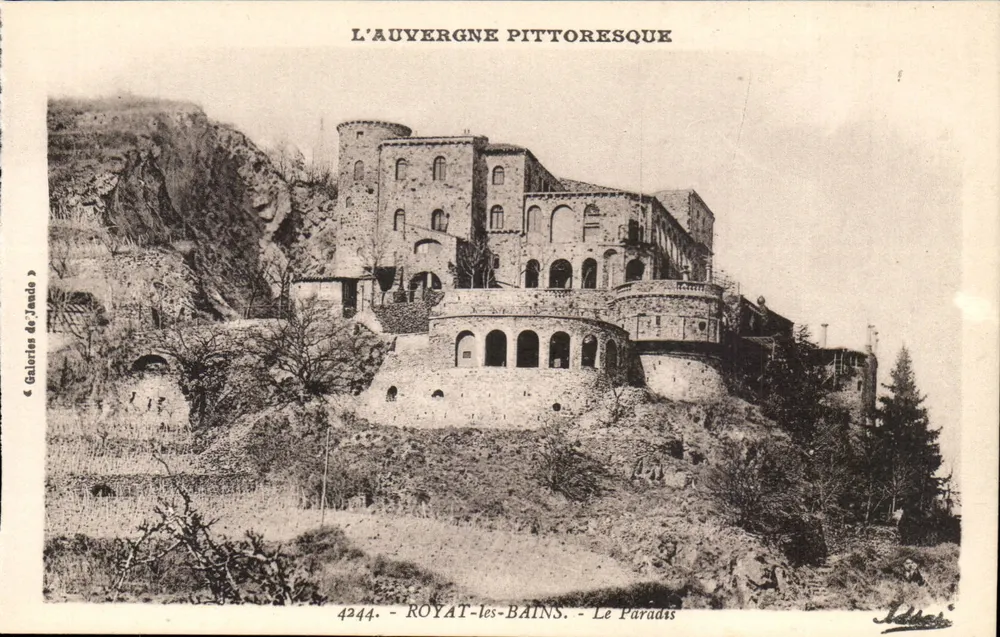 Royat-les-Bains — O Paraíso — Galerias de Jondo - Frente