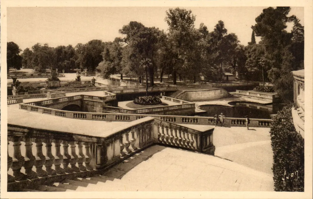 Nîmes (Gard) — Jardin de la Fontaine - Les Bains Romains — Les Éditions d'Art Martel - Vorderseite