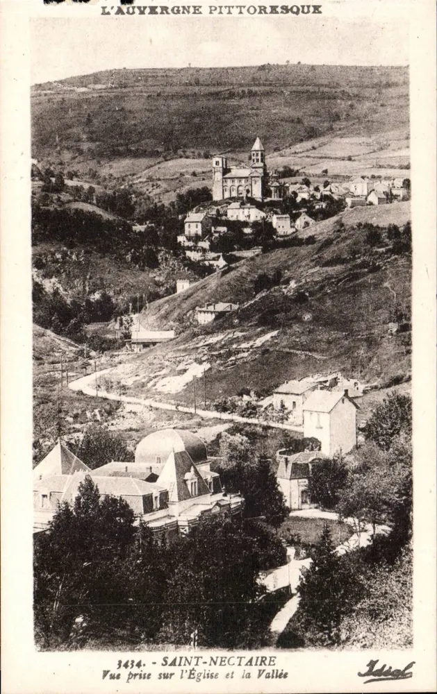 Saint-Nectaire — Ansicht vom Kirchturm und der Tal — Verlag 'Idéal' n° 3434 - Vorderseite