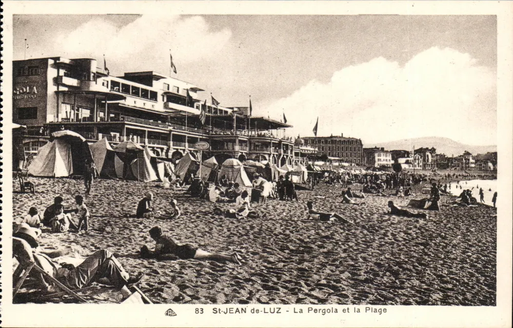 St-Jean-de-Luz - La Pergola und der Strand — Sola Hotel, n°83 - Vorderseite