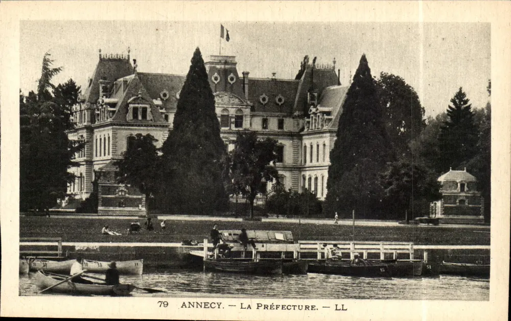 Annecy — A Prefeitura — LL - Frente