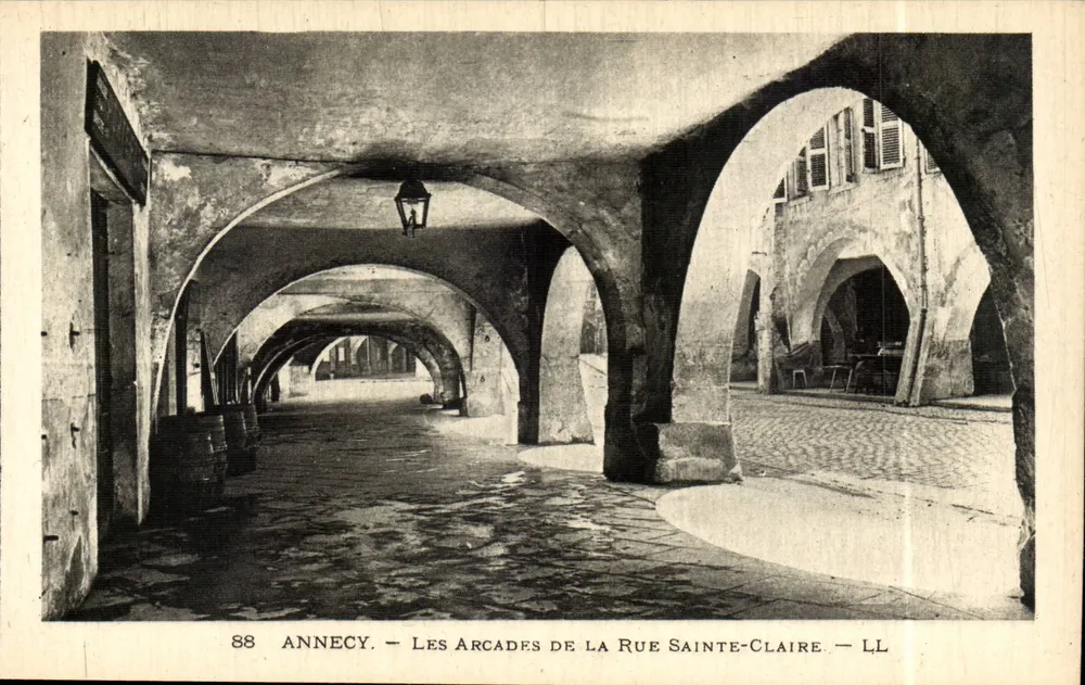 Annecy — Die Arcaden der Rue Sainte-Claire — LL - Vorderseite