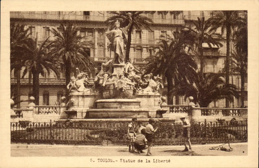 Toulon — Beeld van de Vrijheid — Héliogravure T. Olive, Marseille - Voorkant
