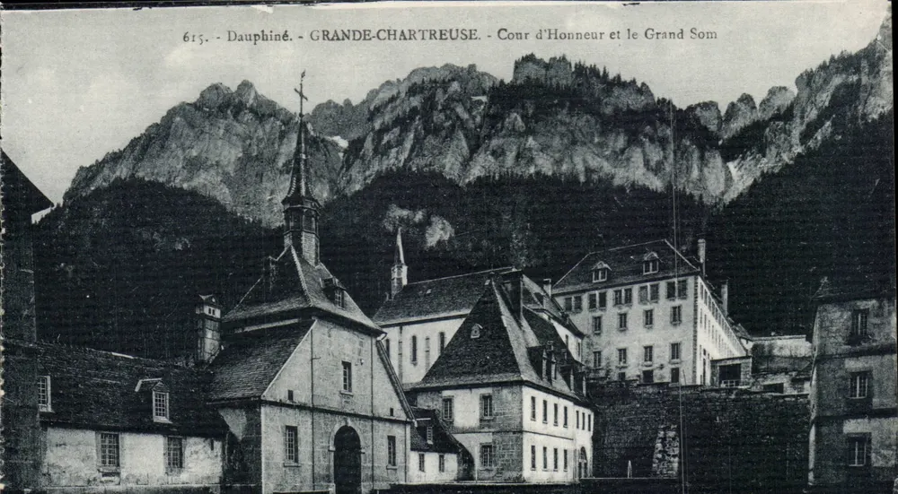 Grande-Chartreuse — Cour d'Honneur und der Grand Som — Edition Mr Bourcelet, Grenoble - Vorderseite