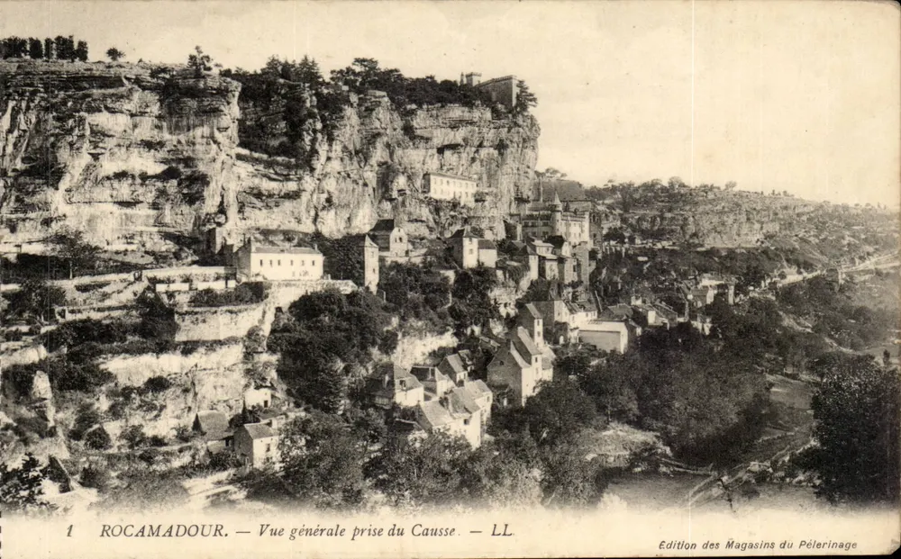 Rocamadour — Vista geral tirada do Causse — Edição dos Magasins du Pèlerinage - Frente