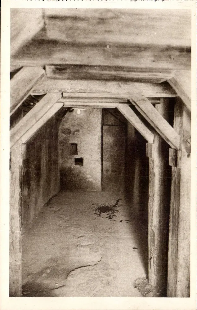 Fort Vaux — Konsolidierte Galerie nach französischer Wiederbesetzung im November 1916 - Vorderseite