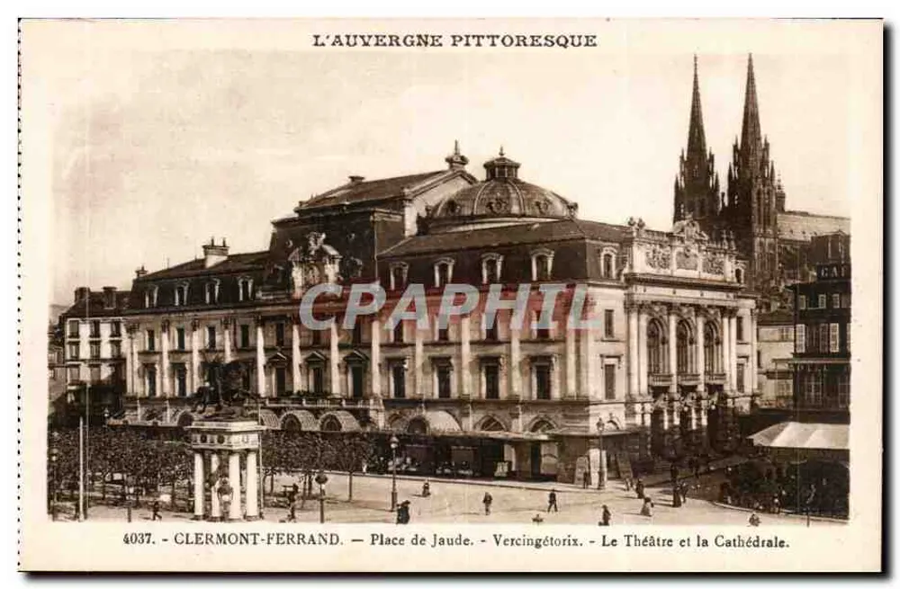 Clermont-Ferrand — Place de Jaude — Das Theater und die Kathedrale — Verleger Béguin, Vichy - Vorderseite