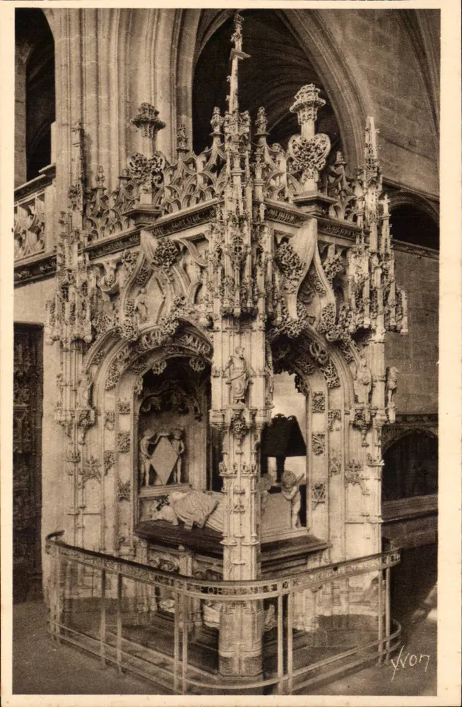 Bourg (Ain) - Kirche von Brou - Mausoleum von Marguerite von Österreich - Vorderseite