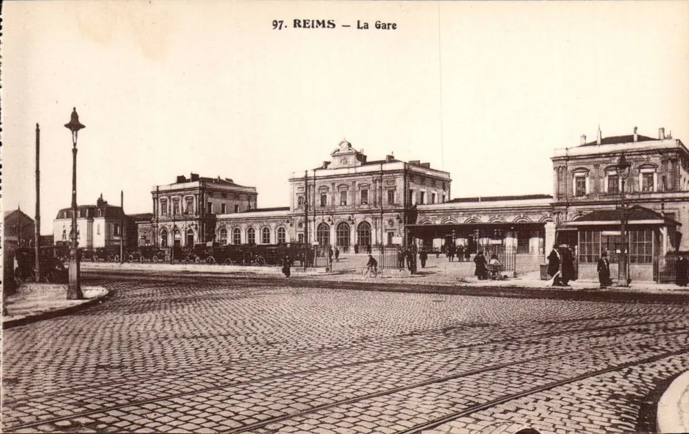 Reims — A Gare — A. Quantinet, editor - Reims - Frente