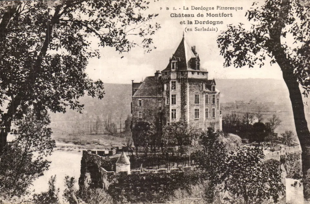 Schloss Montfort — in Sarladais — P.D.S. Die pittoreske Dordogne - Vorderseite