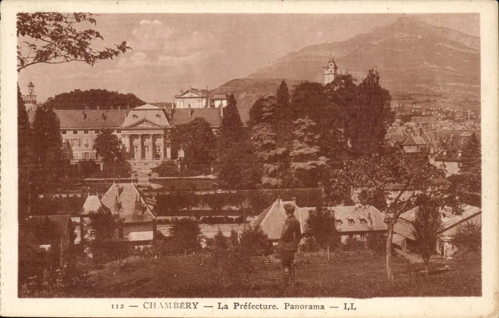 Chambéry — Prefektura. Panorama — LL - Awers