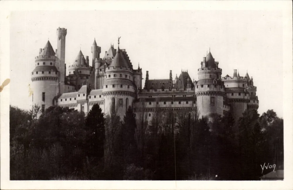 Schloss Pierrefonds — Oise — Éditions d'Art Yvon, Paris - Vorderseite