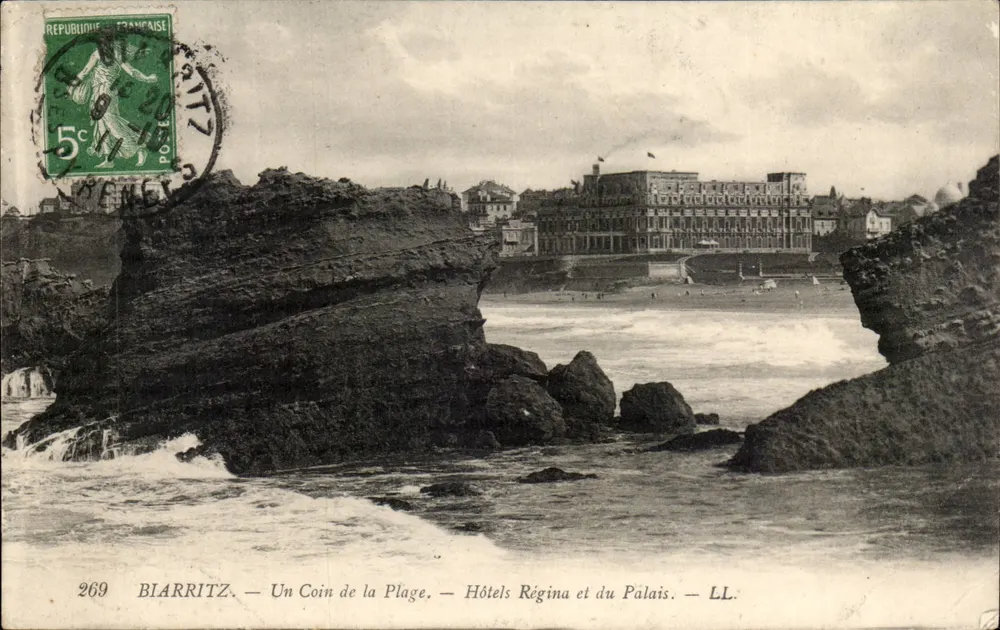 Biarritz — Ein Stück vom Strand — Hotels Régina und du Palais — LL. — Nr. 269 - Vorderseite