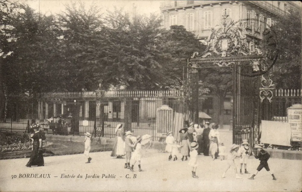 Bordeaux — Eingang zum öffentlichen Garten — C. B - Vorderseite