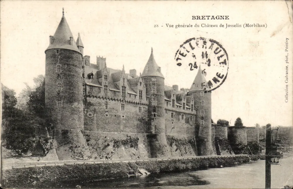 Castelo de Josselin — Vista geral — Coleção Guétranne, fot. Pontivy - Frente