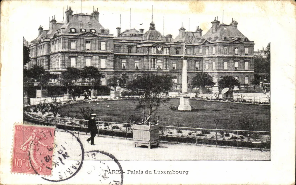Parijs - Palais du Luxembourg — uitzicht op het tuin met kolom — uitgever niet zichtbaar - Voorkant