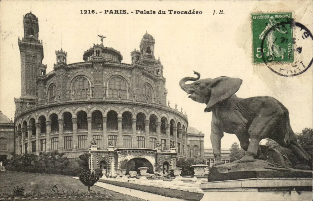 Paris - Palácio do Trocadéro — J.H. n°1216 - Frente