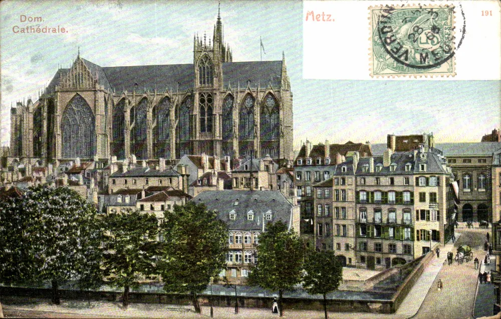 Metz. Catedral — vista da catedral gótica com os telhados da cidade — editor G. Brüllen & Co., Frankfurt - Frente