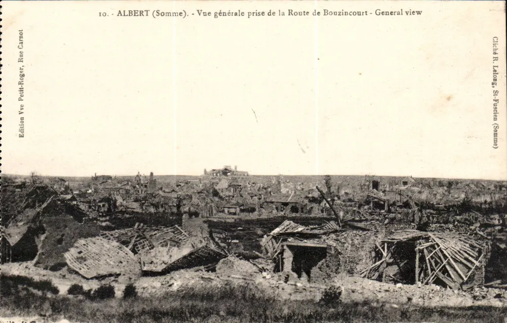 Albert (Somme) — Allgemeiner Blick vom Route de Bouzincourt — Cliché R. Lalongs, St-Fusten (Somme) - Vorderseite